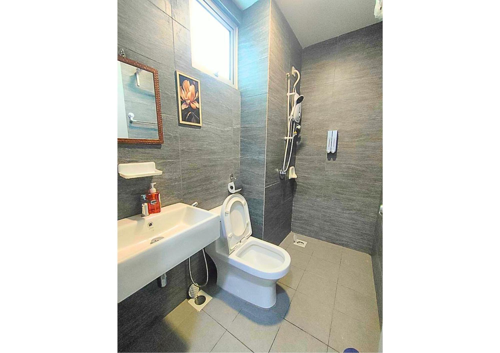 Delight 2R2B Modern High-Floor Retreat #Ga7 Apartment Shah Alam